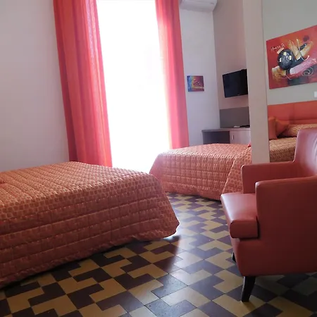 Moonlight Hotel&suites 3*
