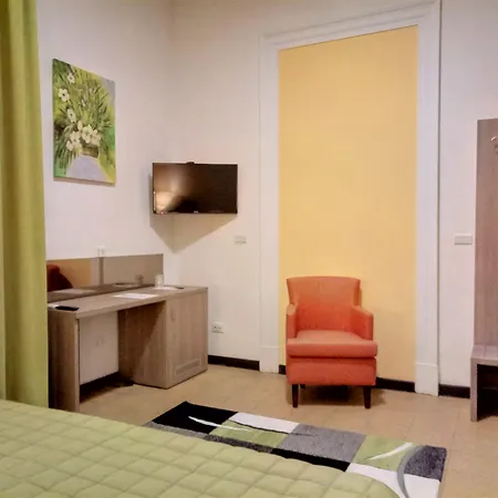 فندق Moonlight Hotel&suites كاتانيا