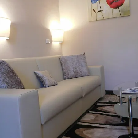 Moonlight Hotel&suites Hotel